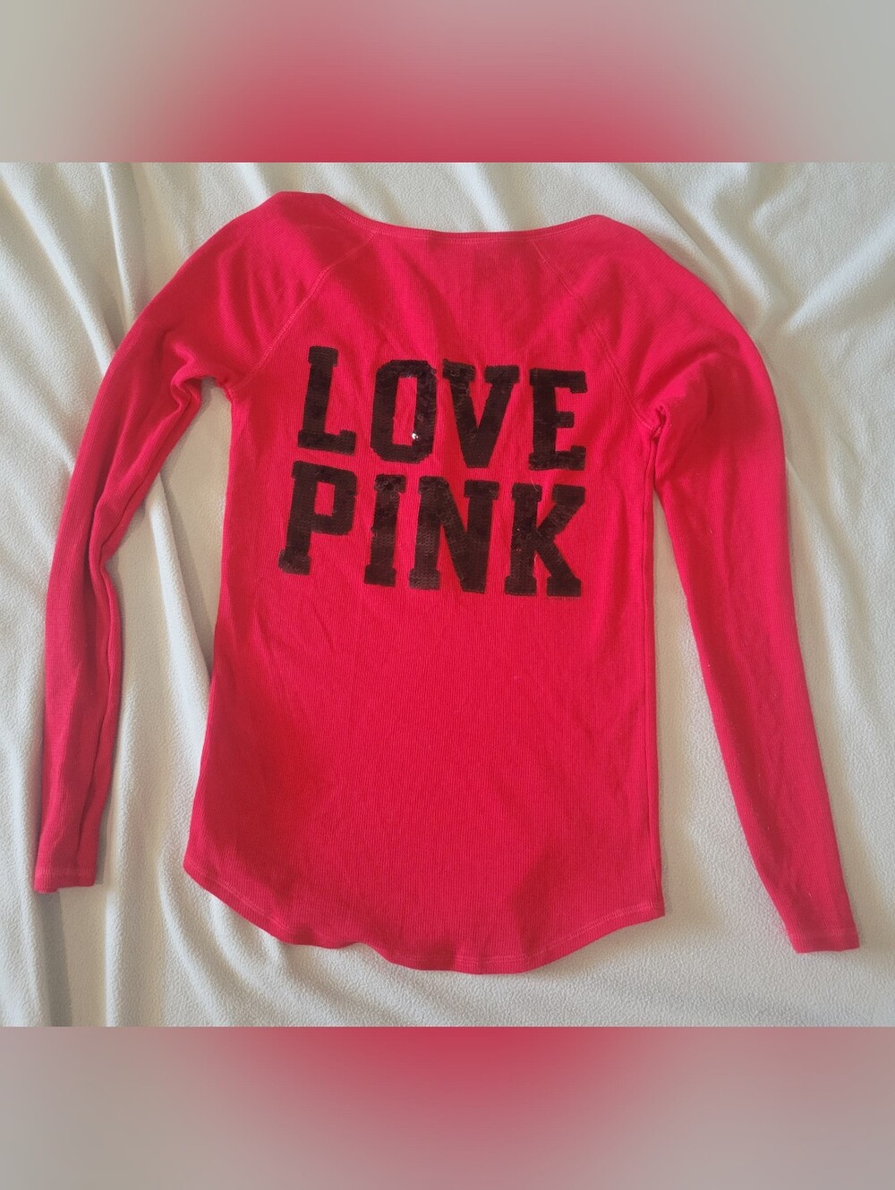 PINK Victoria's Secret RED 'LOVE PINK' Long Sleeve Top